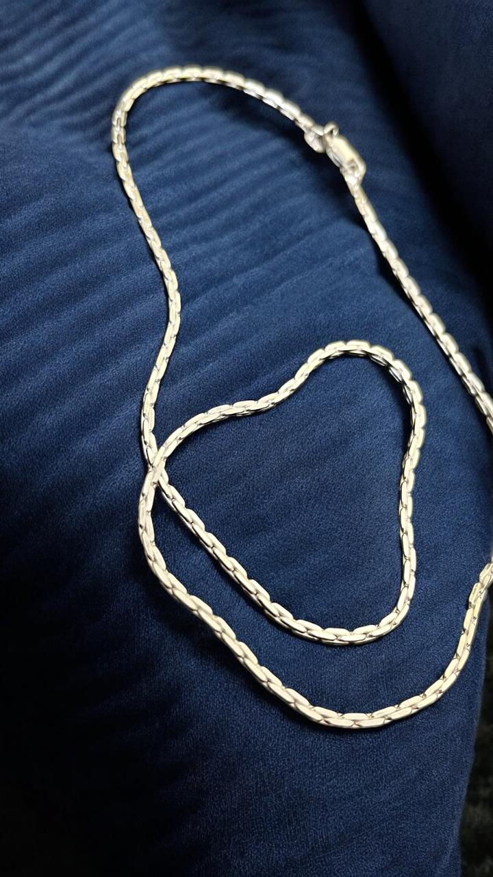 Silver chain light weight