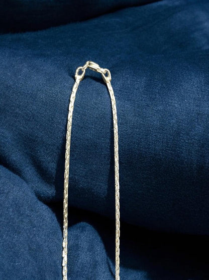 Silver chain light weight