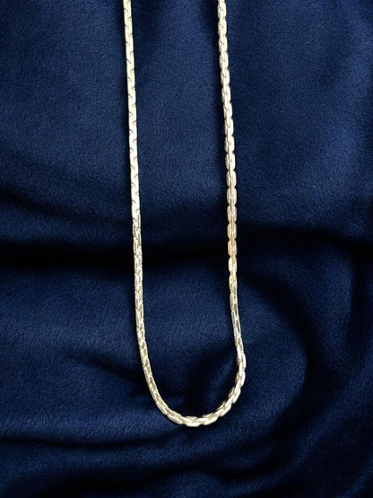 Silver chain light weight