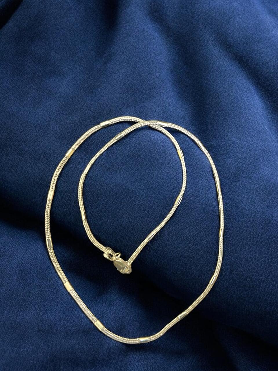 Silver Chain with unique plating in middle