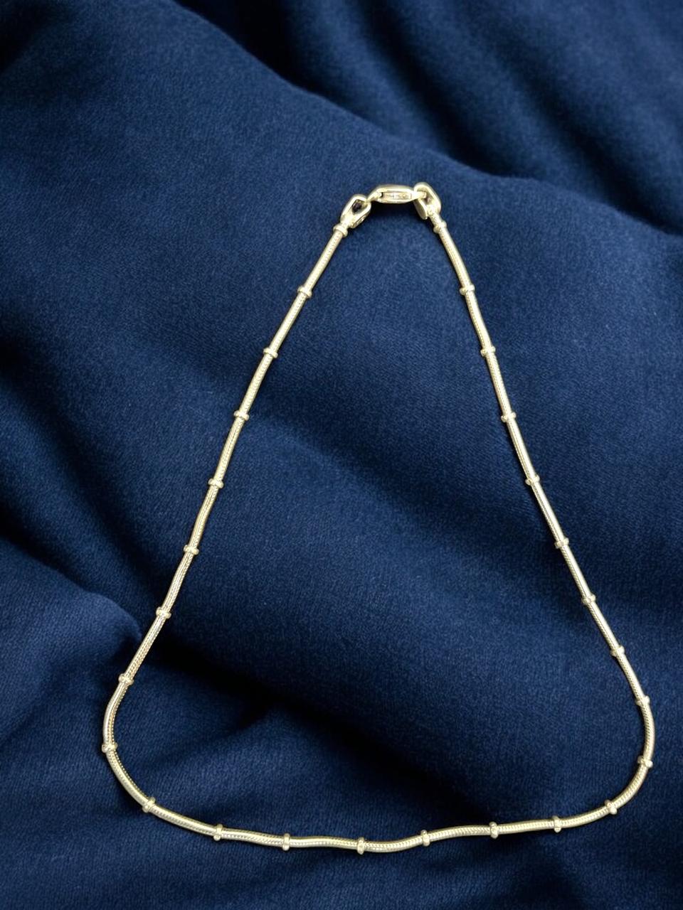 Baby Chain with constant beads in middle