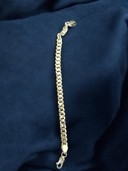 Traditional Bracelet with Chatai design