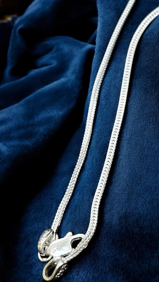 Silver Chain Traditional Design