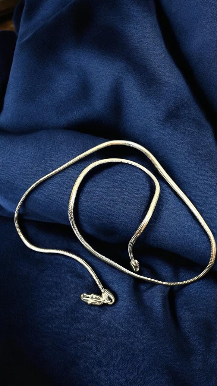 Silver Chain Traditional Design